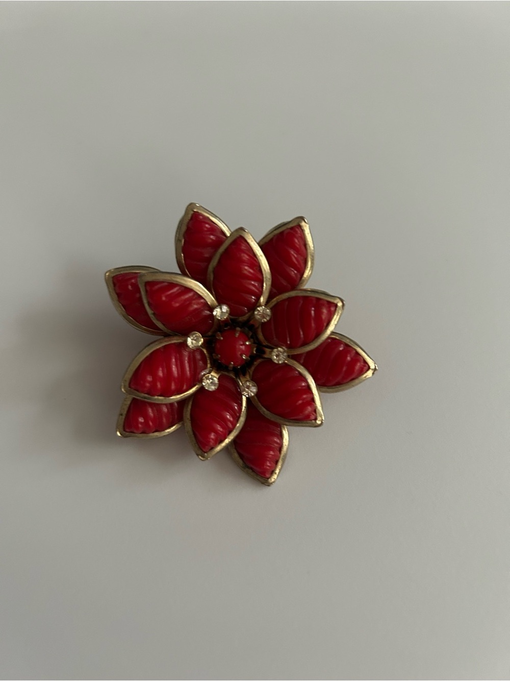 Vintage 60s Red Molded Lucite Flower Brooch Rhinestone Gold Tone Pin